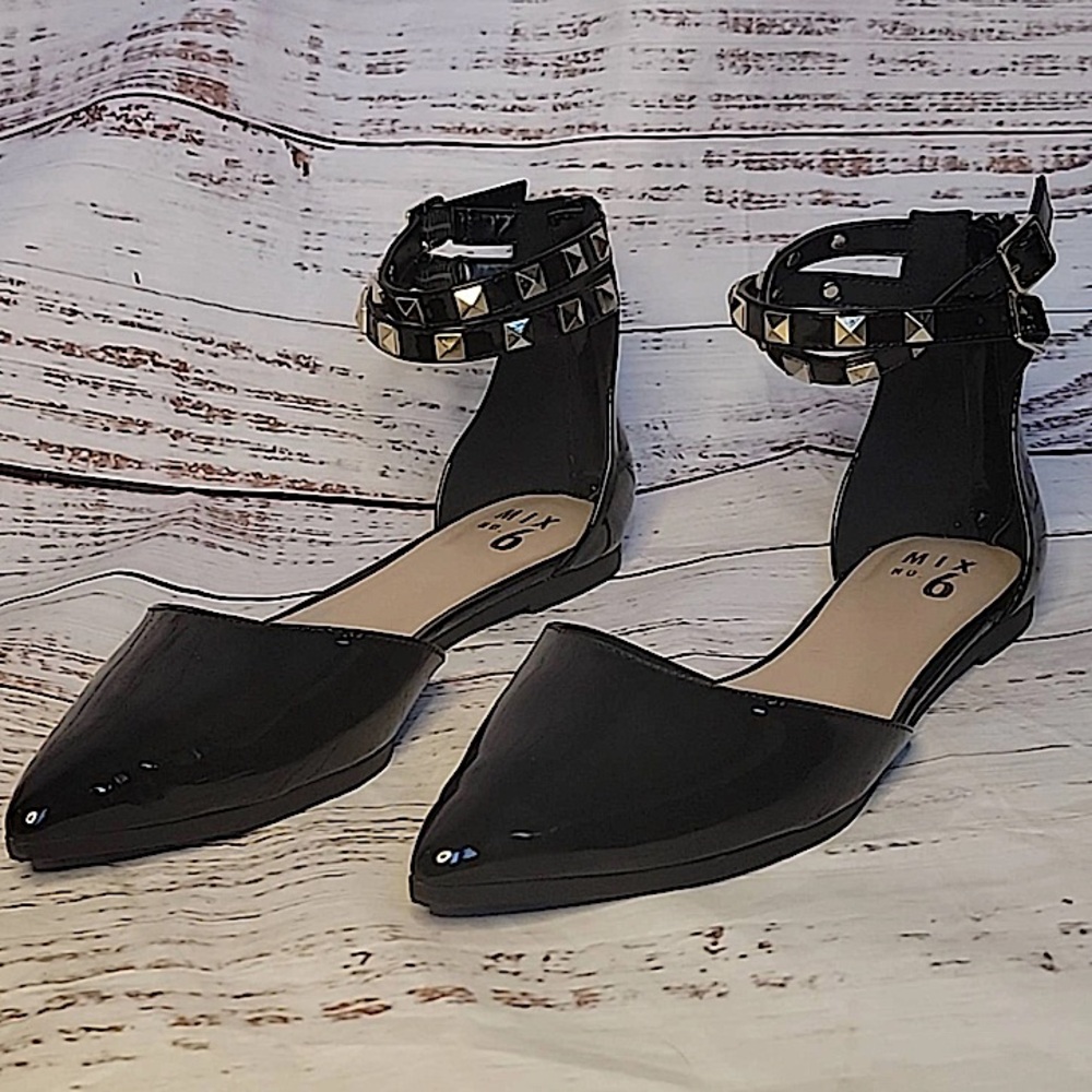 Mix No. 6 Esie Flat